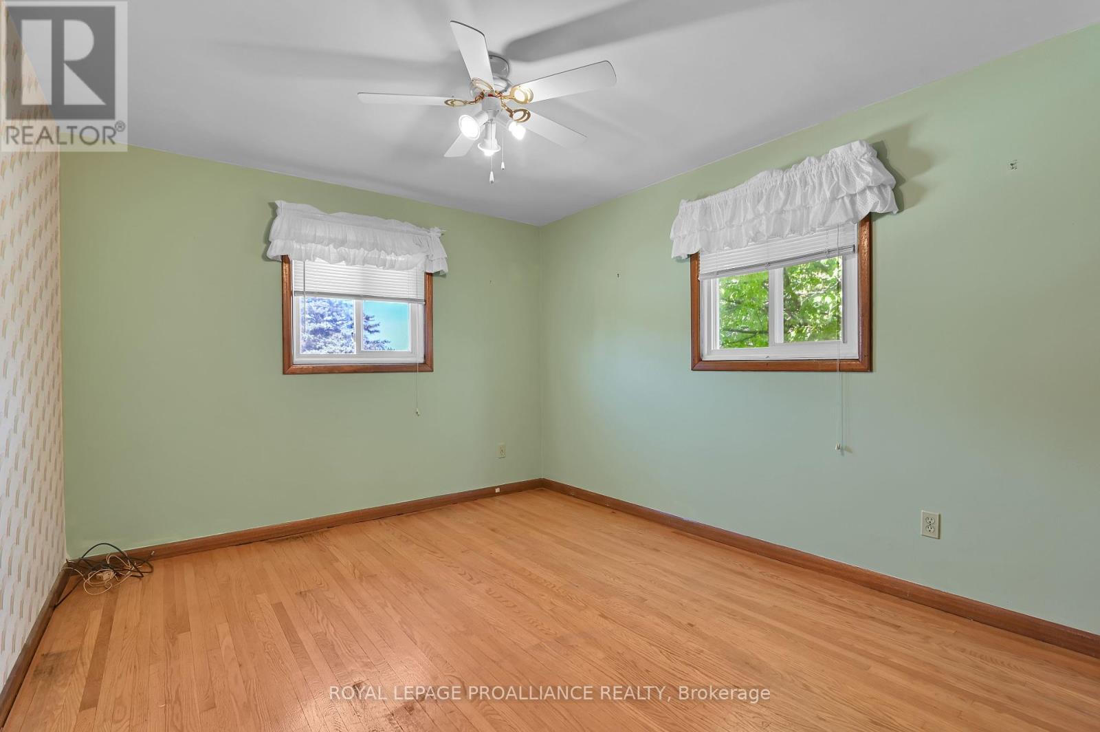 14 Davison Avenue, Brockville, Ontario  K6V 3C2 - Photo 21 - X12393160