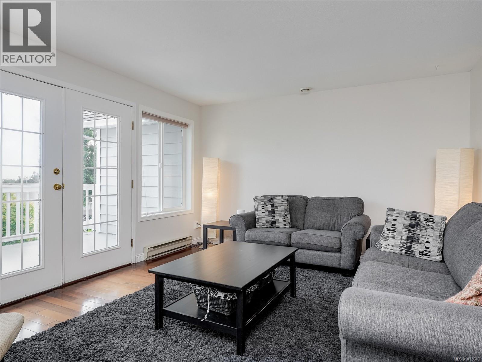 Property at 2567 Wilcox Terr image 2