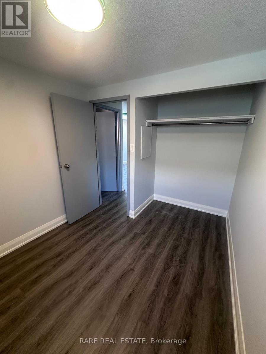 9 - 99 Bellevue Avenue, Toronto, Ontario  M5T 2N8 - Photo 11 - C12402013