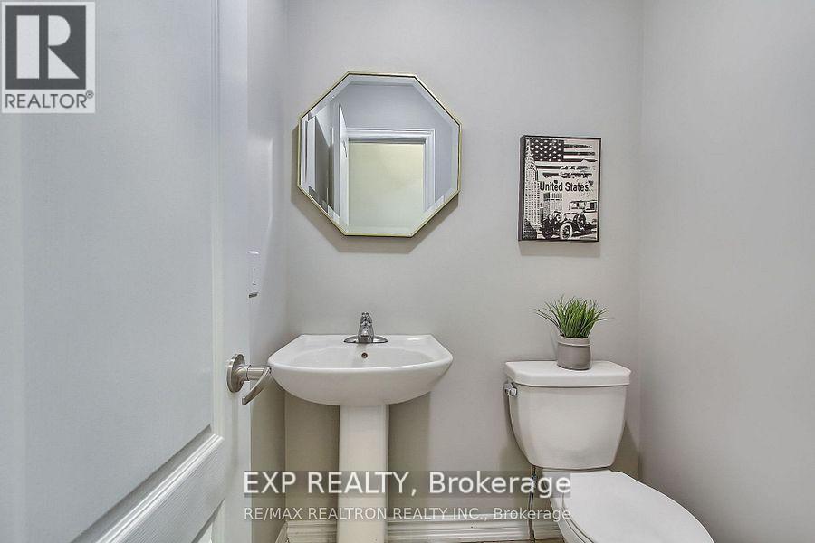41 Deneb Street, Barrie, Ontario  L4M 0K6 - Photo 3 - S12395824