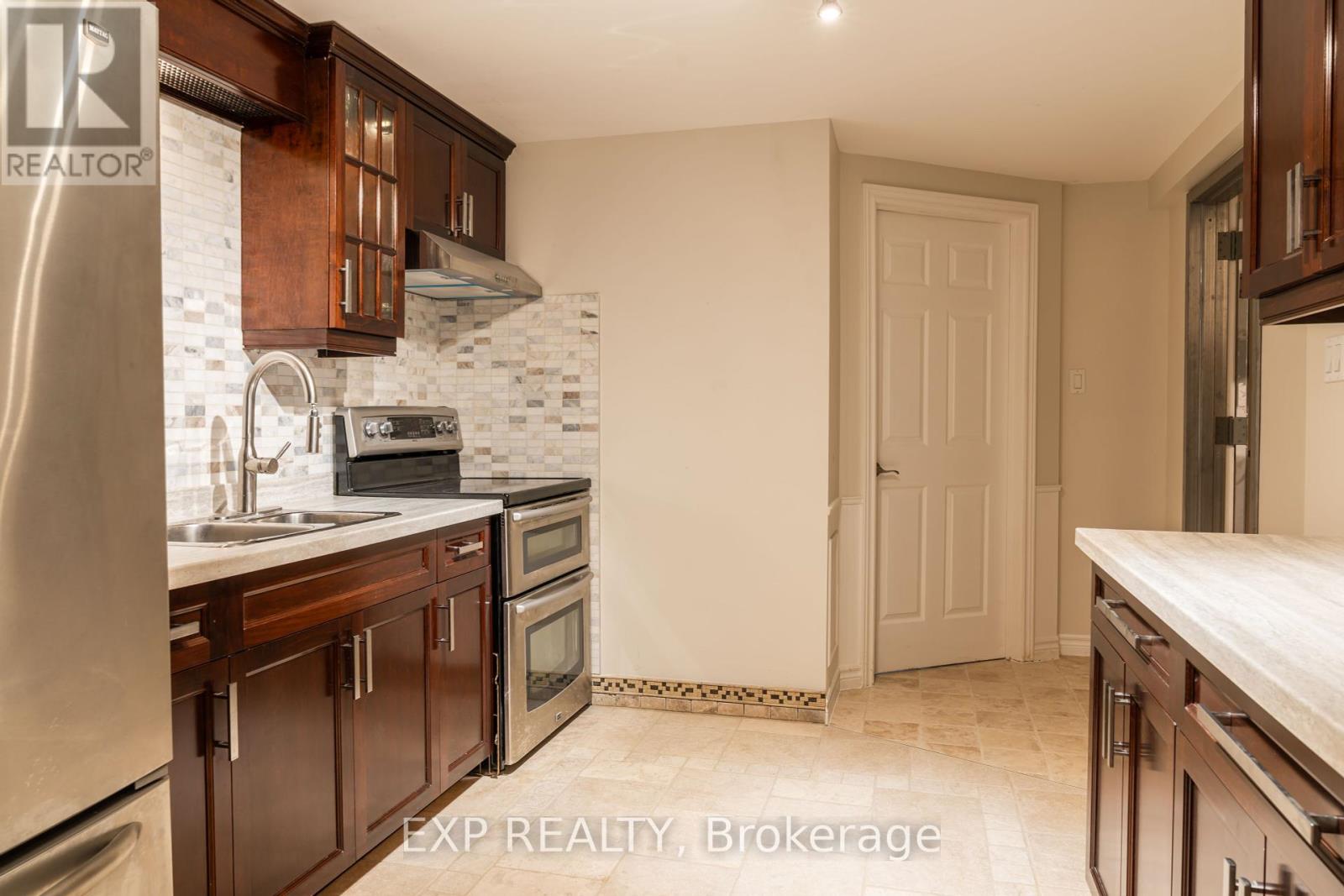 218 Kensington Place, Orangeville, Ontario  L9W 4G7 - Photo 26 - W12396033