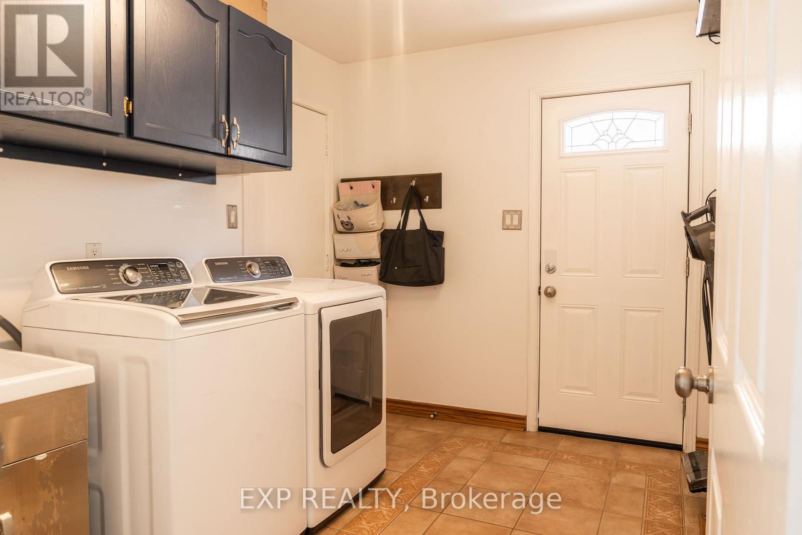 218 Kensington Place, Orangeville, Ontario  L9W 4G7 - Photo 17 - W12396033