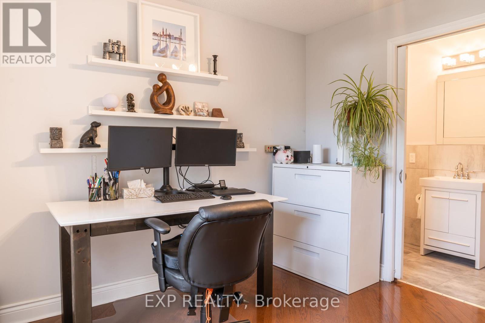 218 Kensington Place, Orangeville, Ontario  L9W 4G7 - Photo 9 - W12396033