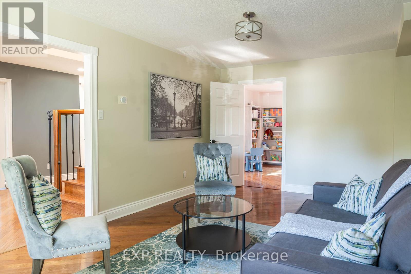 218 Kensington Place, Orangeville, Ontario  L9W 4G7 - Photo 7 - W12396033
