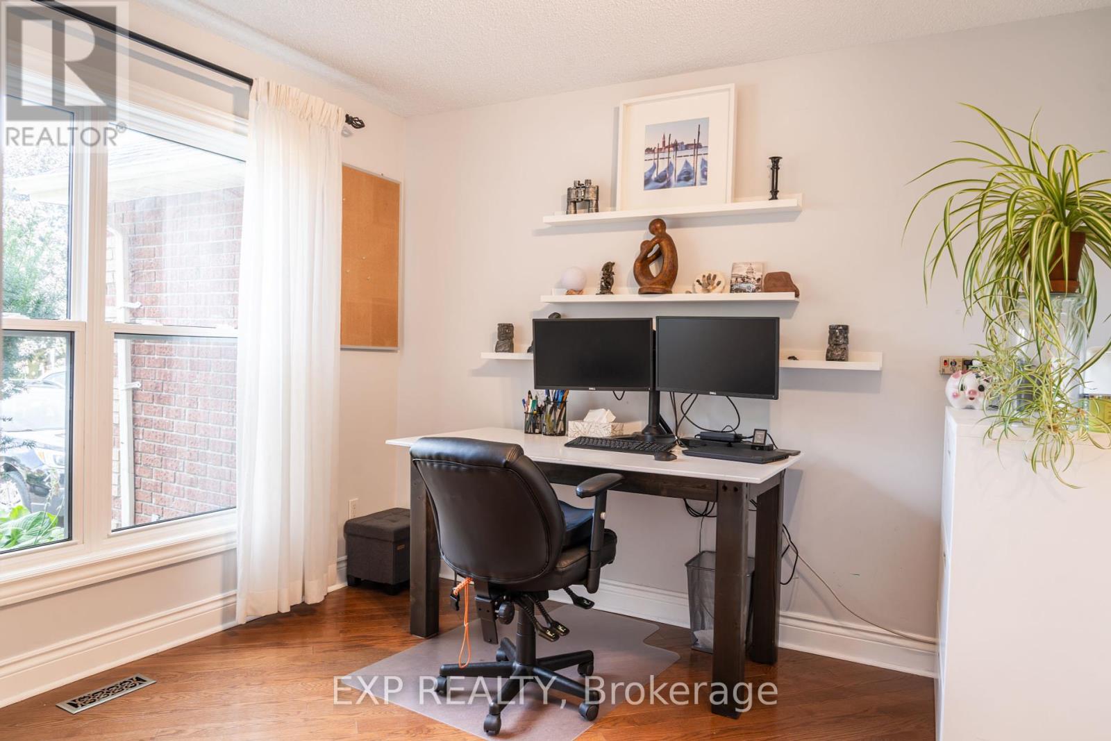 218 Kensington Place, Orangeville, Ontario  L9W 4G7 - Photo 8 - W12396033