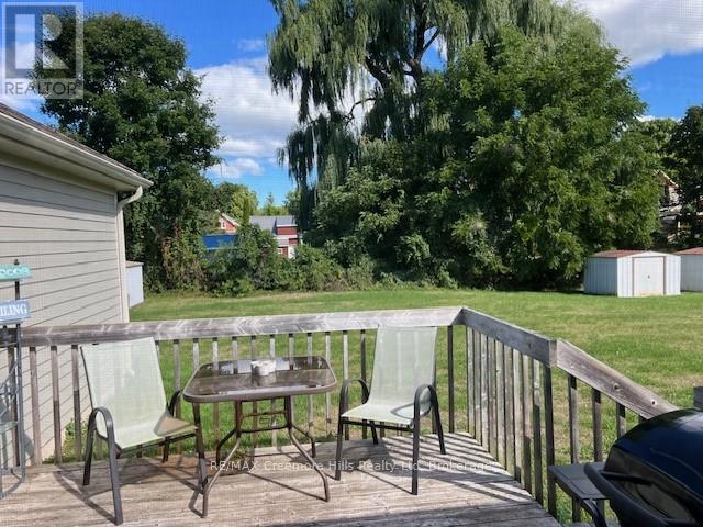 B - 22 Edward Street W, Clearview, Ontario  L0M 1G0 - Photo 3 - S12364230