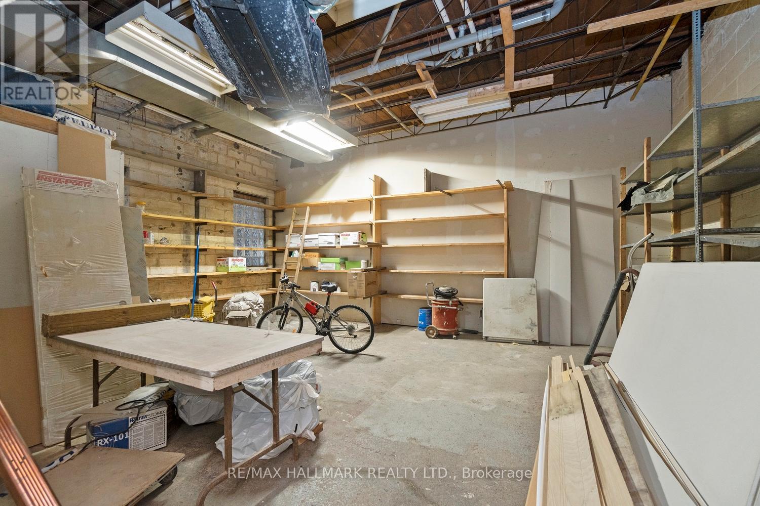 3631 Dundas Street W, Toronto, Ontario  M6S 2T2 - Photo 13 - W12401998
