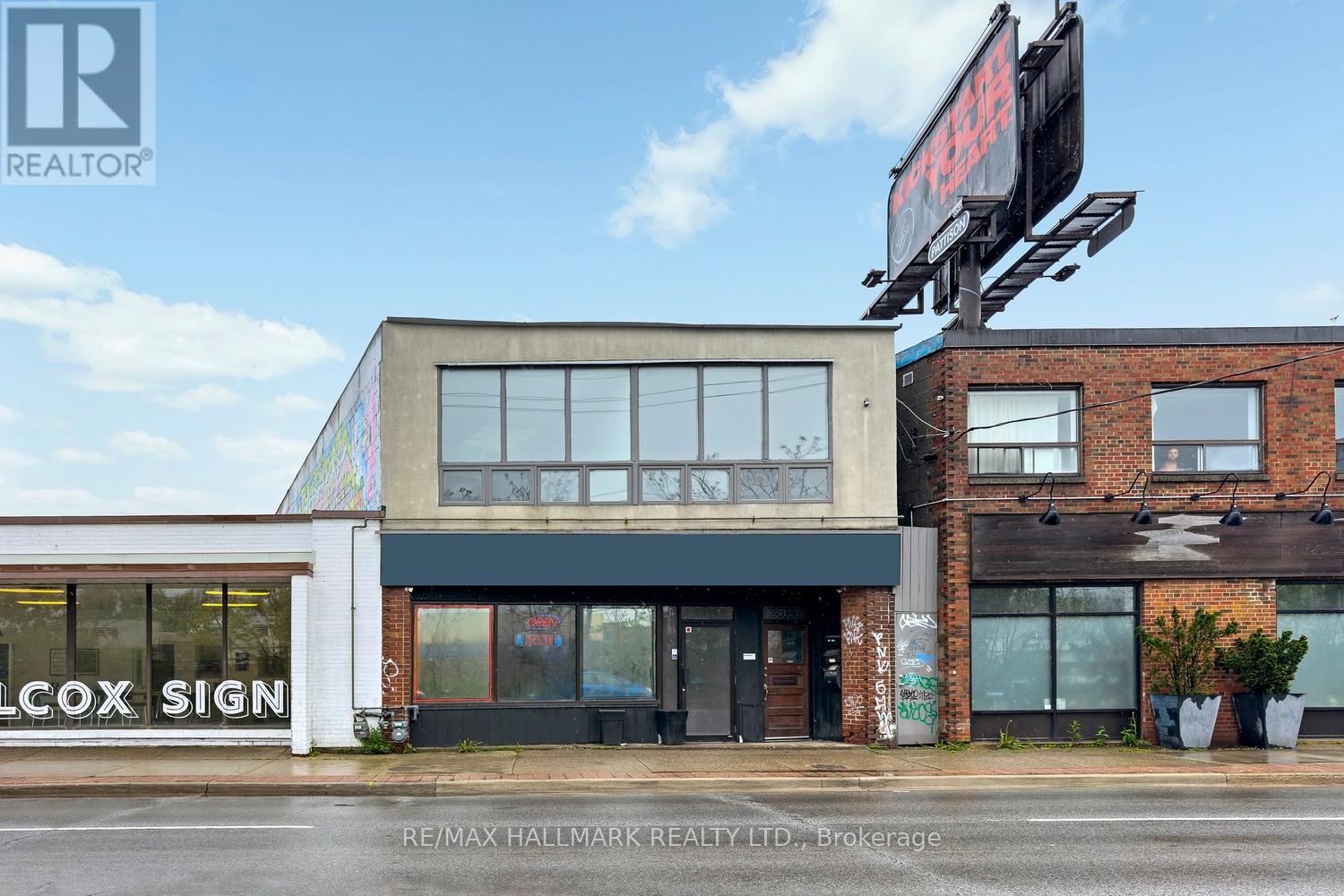3631 Dundas Street W, Toronto, Ontario  M6S 2T2 - Photo 17 - W12401998