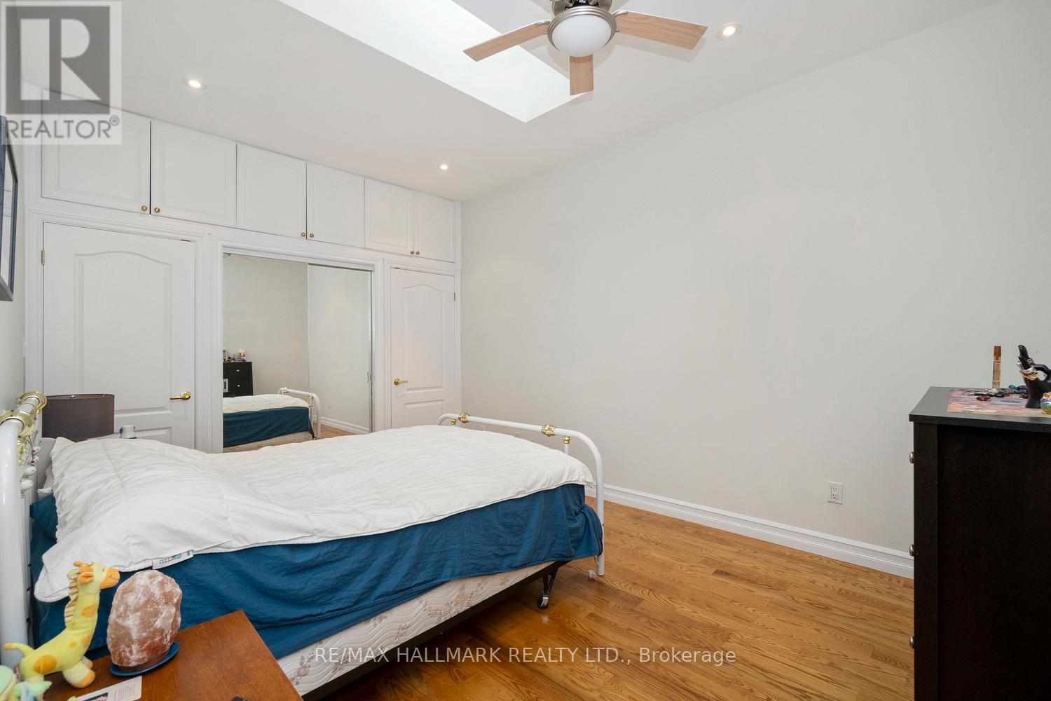 3631 Dundas Street W, Toronto, Ontario  M6S 2T2 - Photo 22 - W12401998