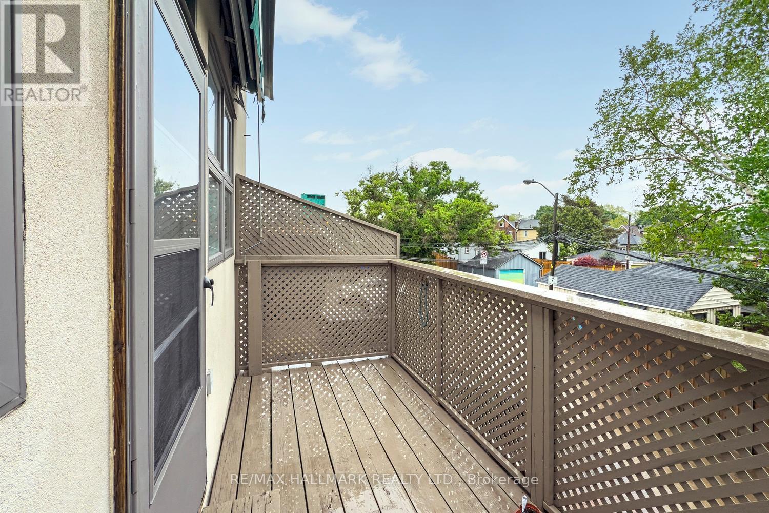 3631 Dundas Street W, Toronto, Ontario  M6S 2T2 - Photo 4 - W12401998