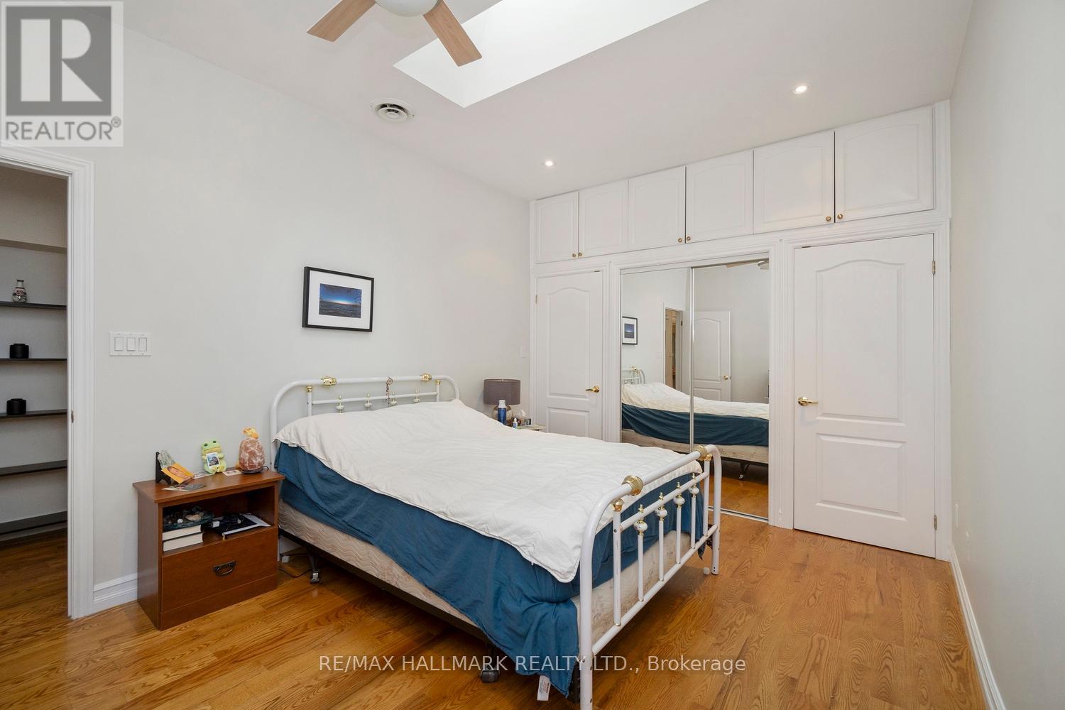 3631 Dundas Street W, Toronto, Ontario  M6S 2T2 - Photo 7 - W12401998