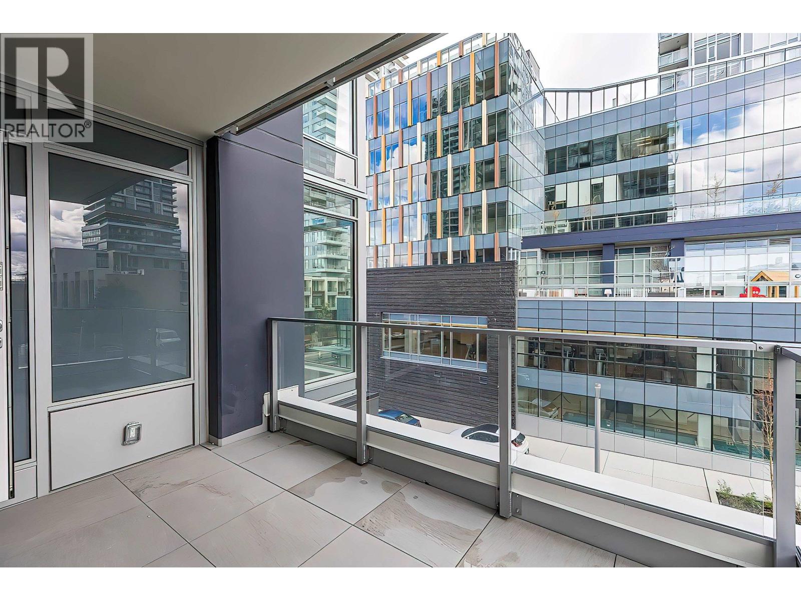 308 6398 Silver Avenue, Burnaby, British Columbia  V5H 0K7 - Photo 11 - R3043951