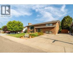 72 Rossmere Way Se Ross Glen, Medicine Hat, Ca