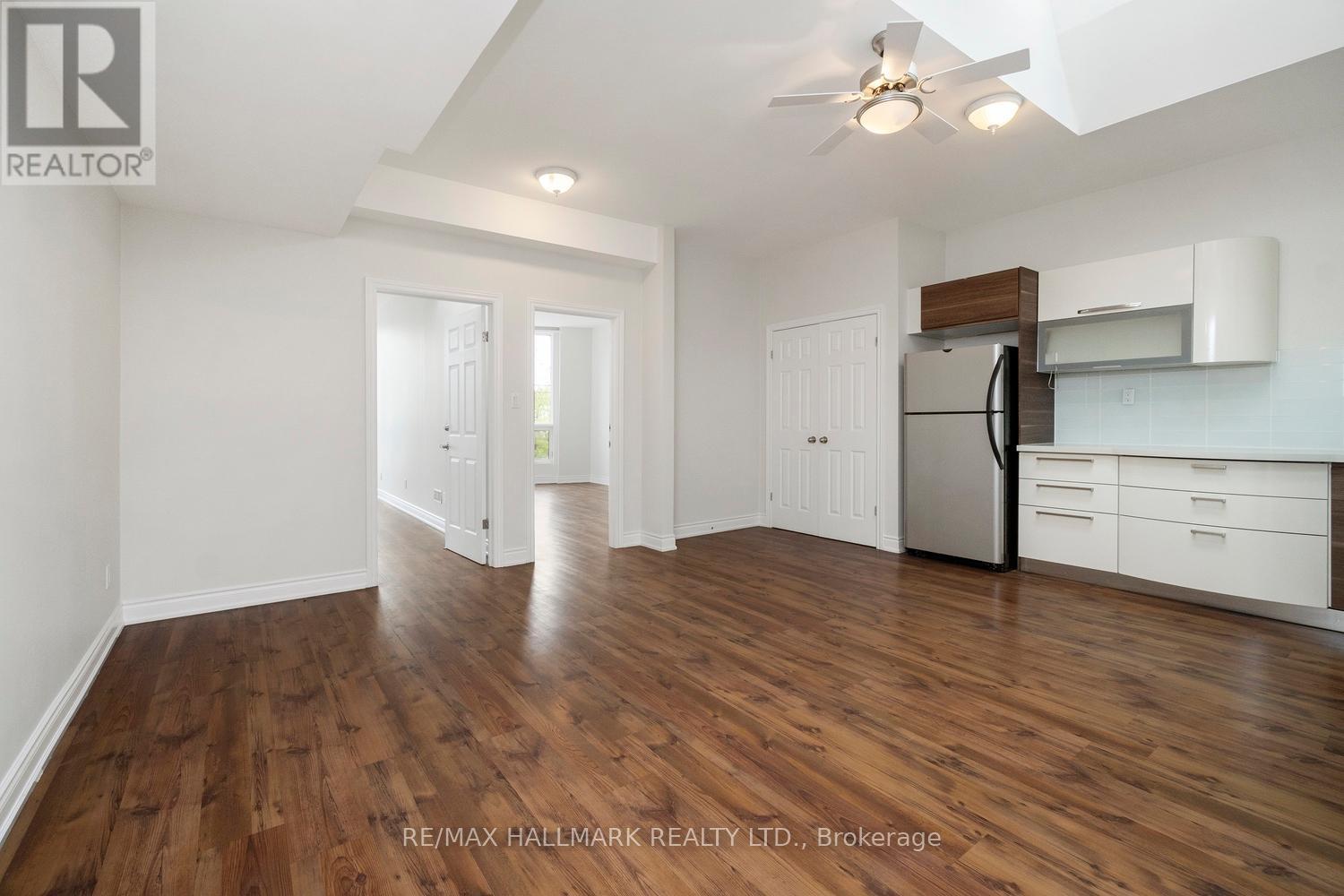 3631 Dundas Street W, Toronto, Ontario  M6S 2T2 - Photo 21 - W12402012