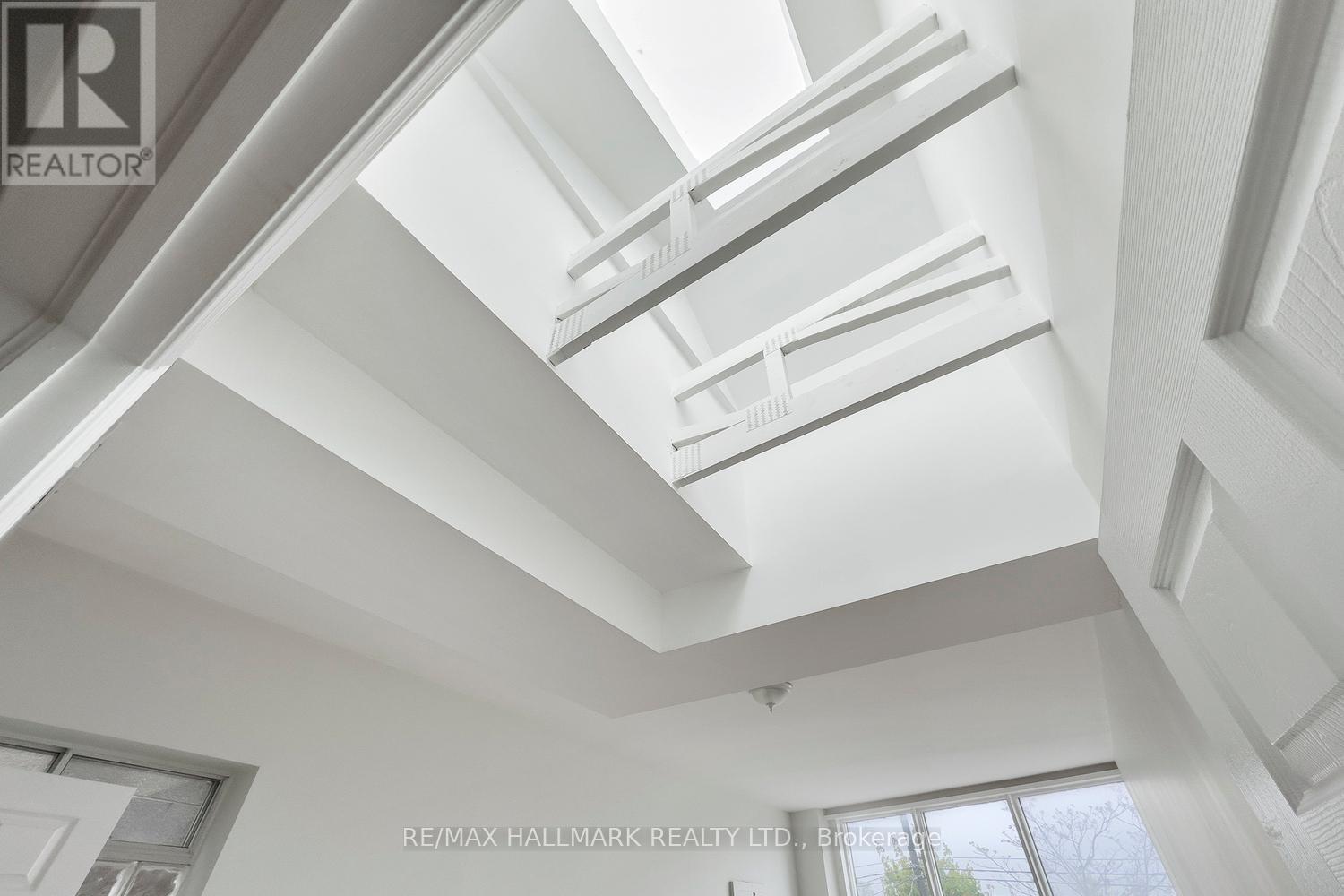 3631 Dundas Street W, Toronto, Ontario  M6S 2T2 - Photo 23 - W12402012