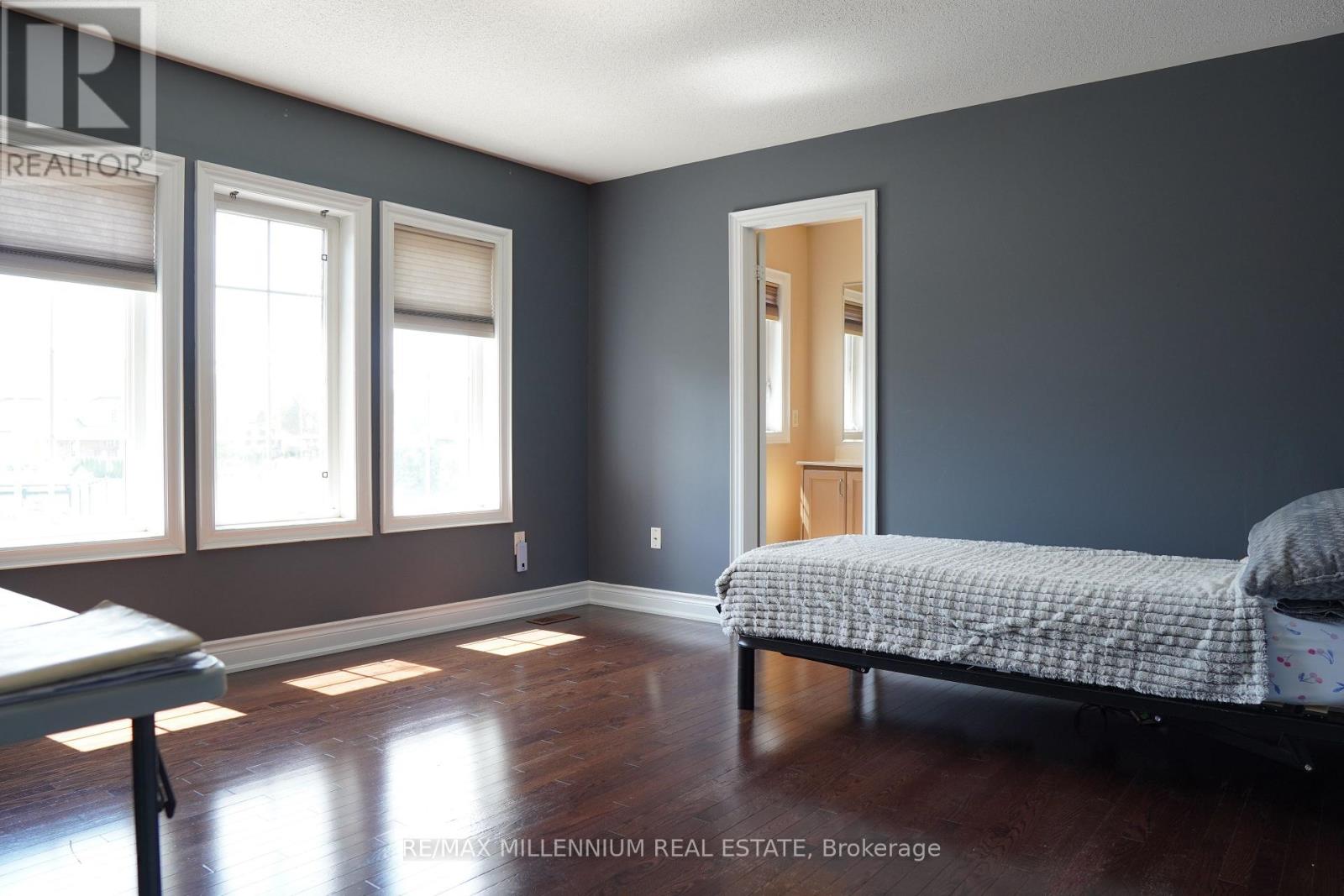 40 Rampart Drive, Brampton (Vales Of Castlemore North), Ontario  L6P 2Z1 - Photo 28 - W12402021