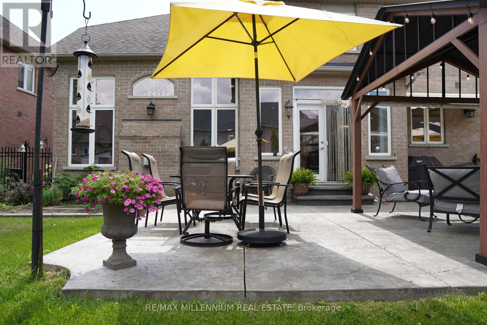 40 Rampart Drive, Brampton (Vales Of Castlemore North), Ontario  L6P 2Z1 - Photo 45 - W12402021
