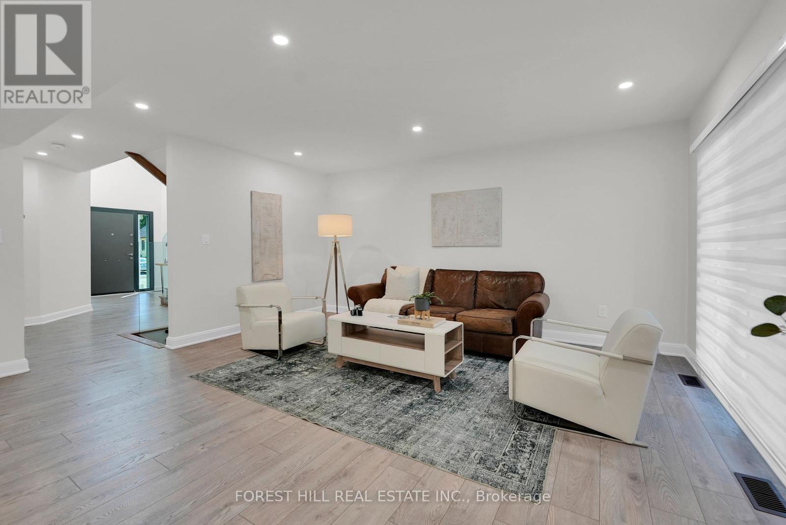 5515 Glenholme Avenue, Niagara Falls, Ontario  L2G 4X8 - Photo 12 - X12402043