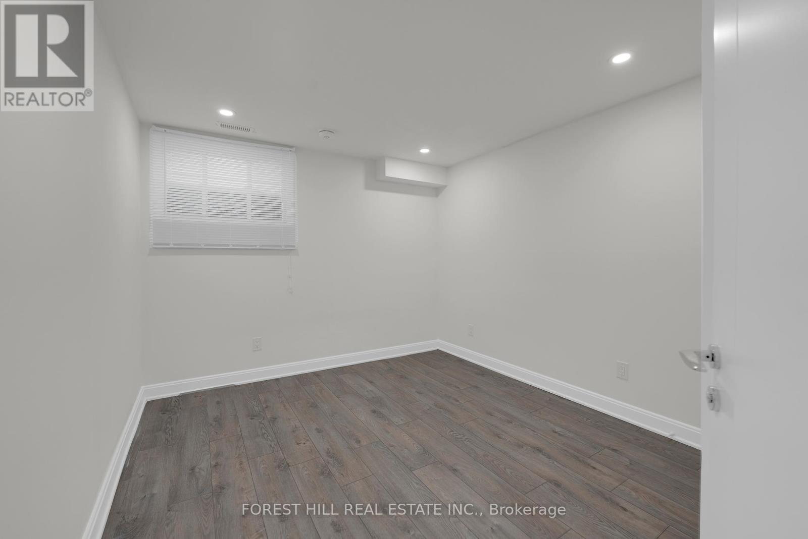 5515 Glenholme Avenue, Niagara Falls, Ontario  L2G 4X8 - Photo 35 - X12402043
