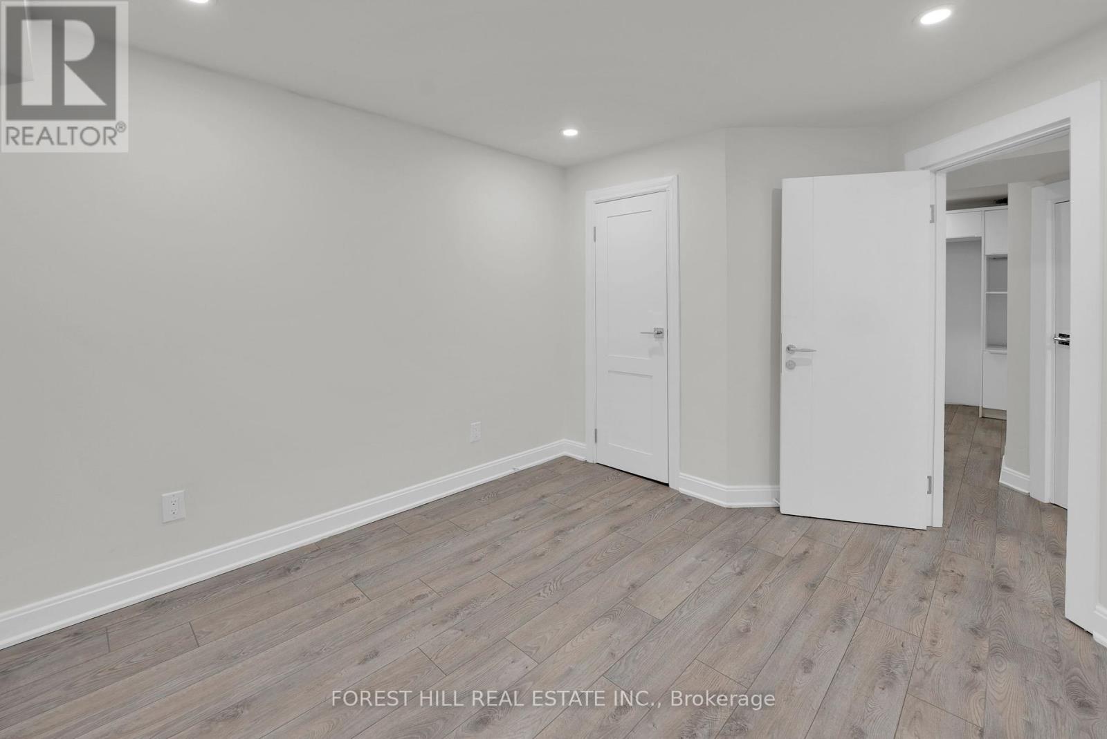 5515 Glenholme Avenue, Niagara Falls, Ontario  L2G 4X8 - Photo 36 - X12402043