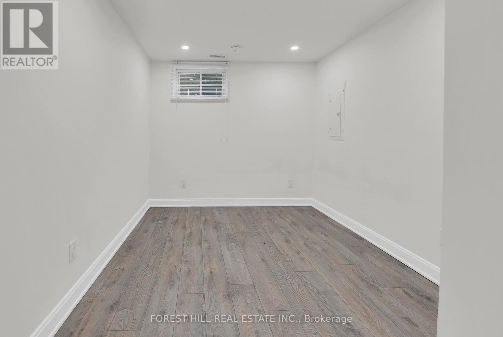5515 Glenholme Avenue, Niagara Falls, Ontario  L2G 4X8 - Photo 37 - X12402043