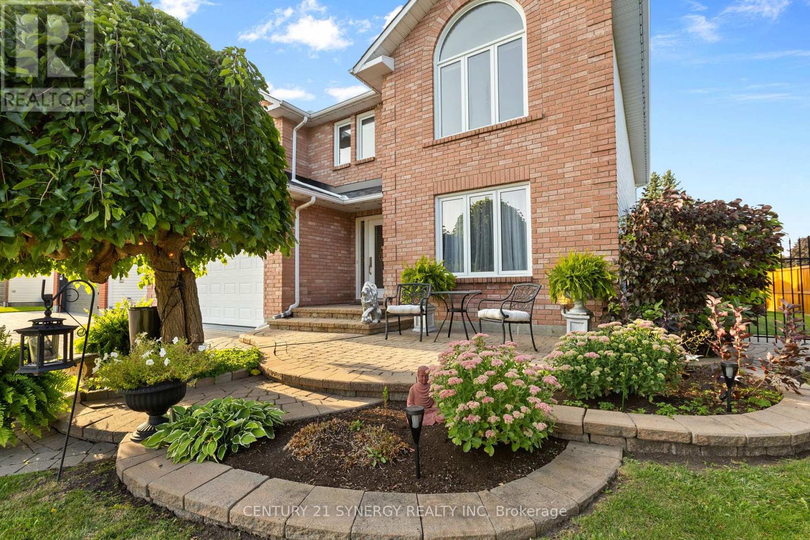 711 Merkley Drive, Ottawa, Ontario  K4A 2T7 - Photo 2 - X12402056