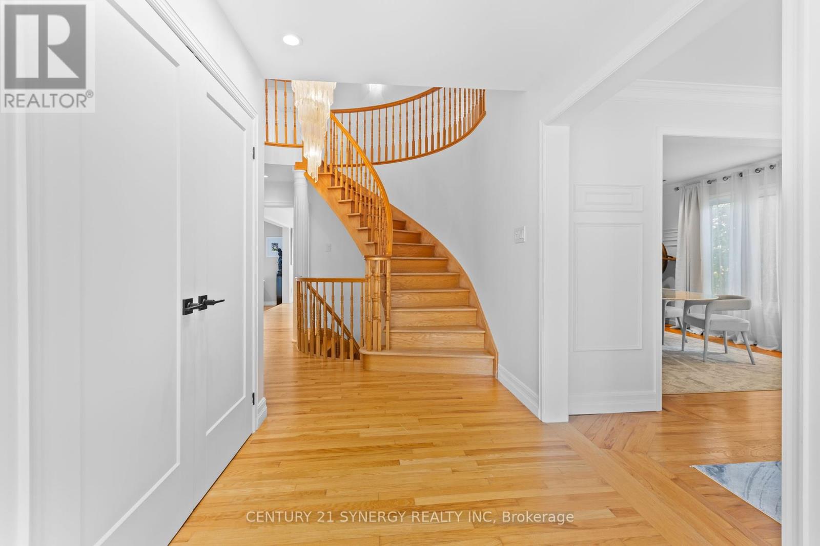 711 Merkley Drive, Ottawa, Ontario  K4A 2T7 - Photo 5 - X12402056