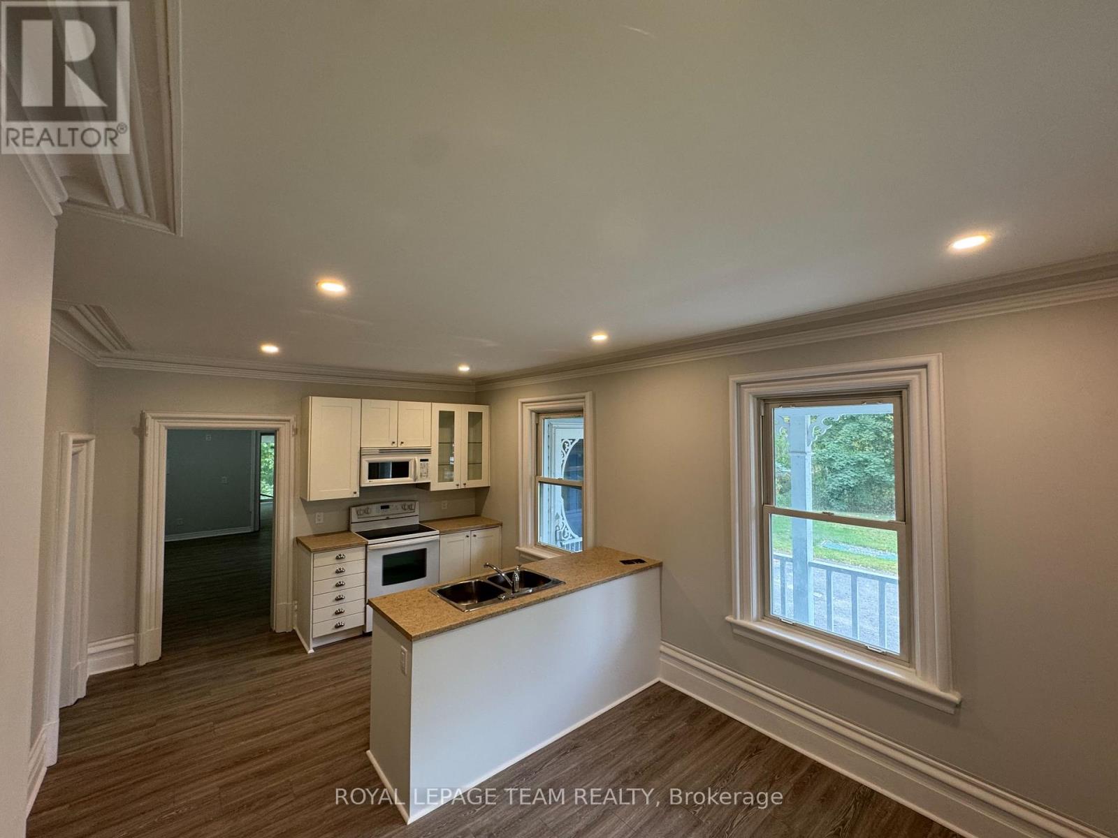 1022 Bridge Street, Ottawa, Ontario  K4M 1K4 - Photo 4 - X12386723
