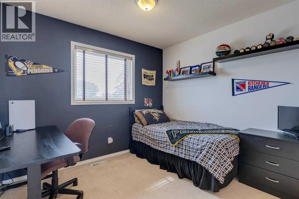 396 Regal Park Ne, Calgary, Alberta  T2E 0S6 - Photo 21 - A2255968