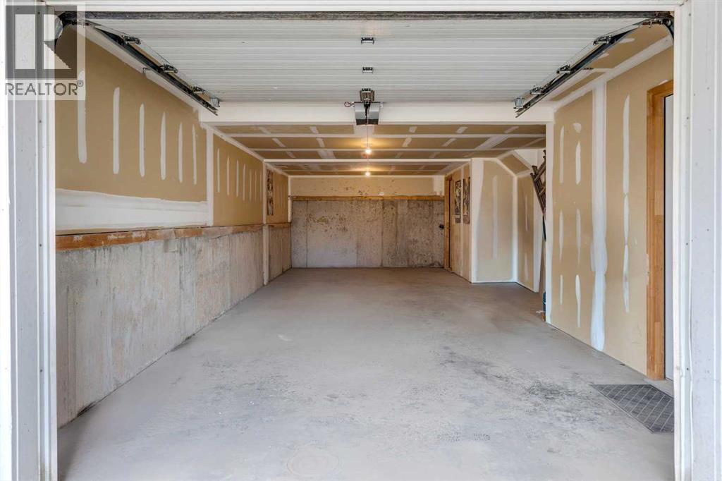396 Regal Park Ne, Calgary, Alberta  T2E 0S6 - Photo 24 - A2255968