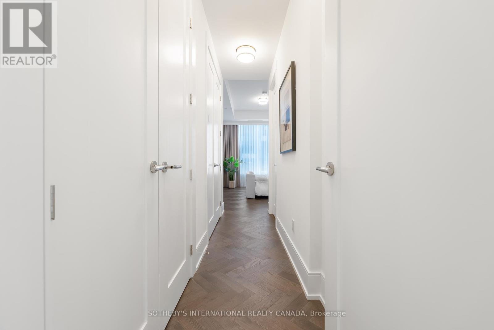 1105 - 455 Wellington Street W, Toronto, Ontario  M5V 0V8 - Photo 16 - C12402059