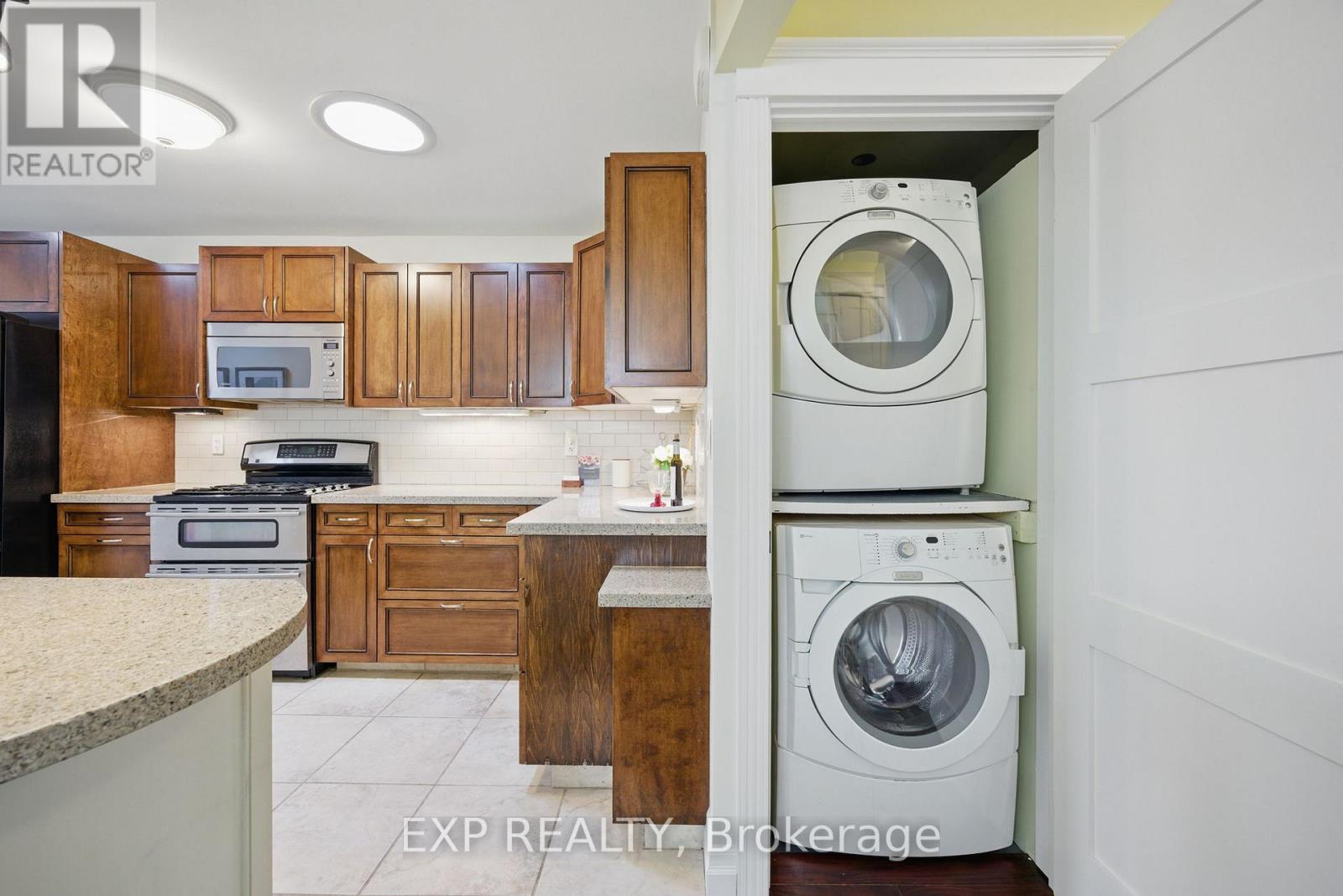 55 Don Valley Drive, Toronto, Ontario  M4K 2J1 - Photo 14 - E12402054