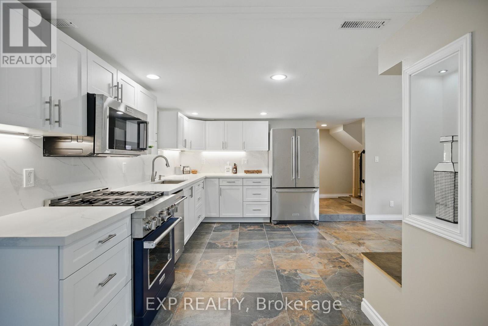 55 Don Valley Drive, Toronto, Ontario  M4K 2J1 - Photo 24 - E12402054