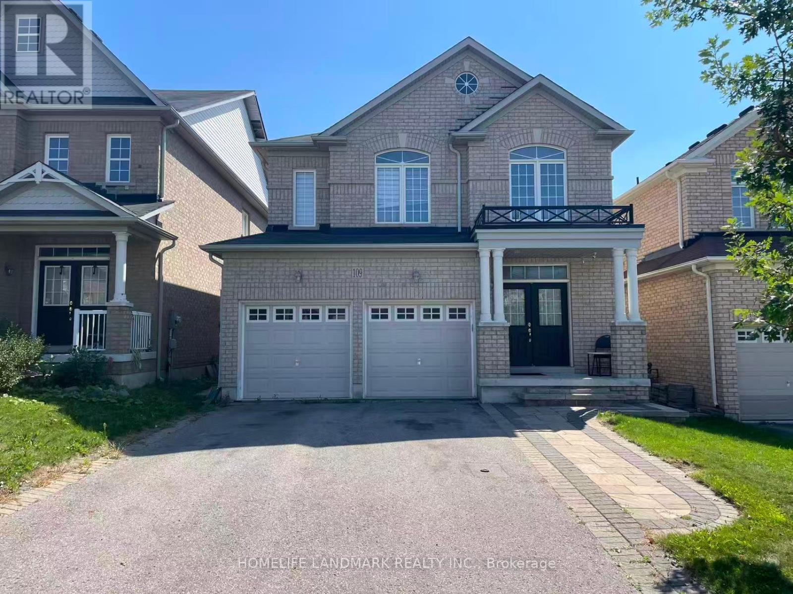 109 Herefordshire Crescent, East Gwillimbury, Ontario  L9N 0B6 - Photo 1 - N12402028