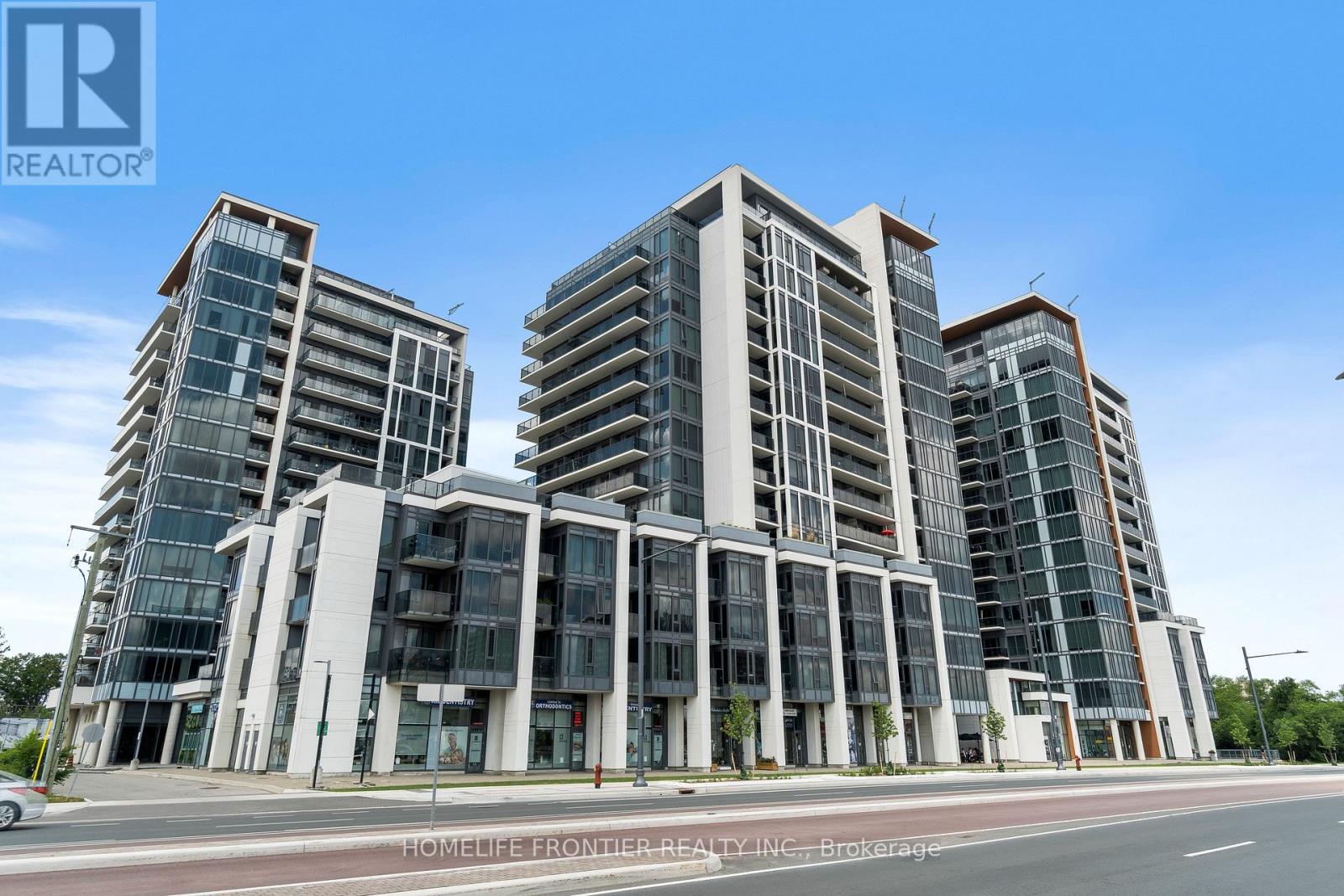 TH 102 - 9618 YONGE STREET, Richmond Hill, Ontario