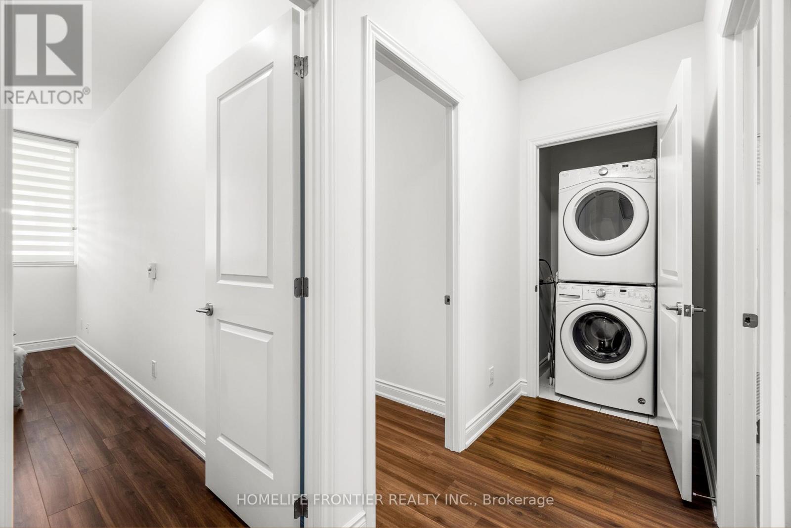 Th 102 - 9618 Yonge Street, Richmond Hill, Ontario  L4C 1V6 - Photo 16 - N12402048