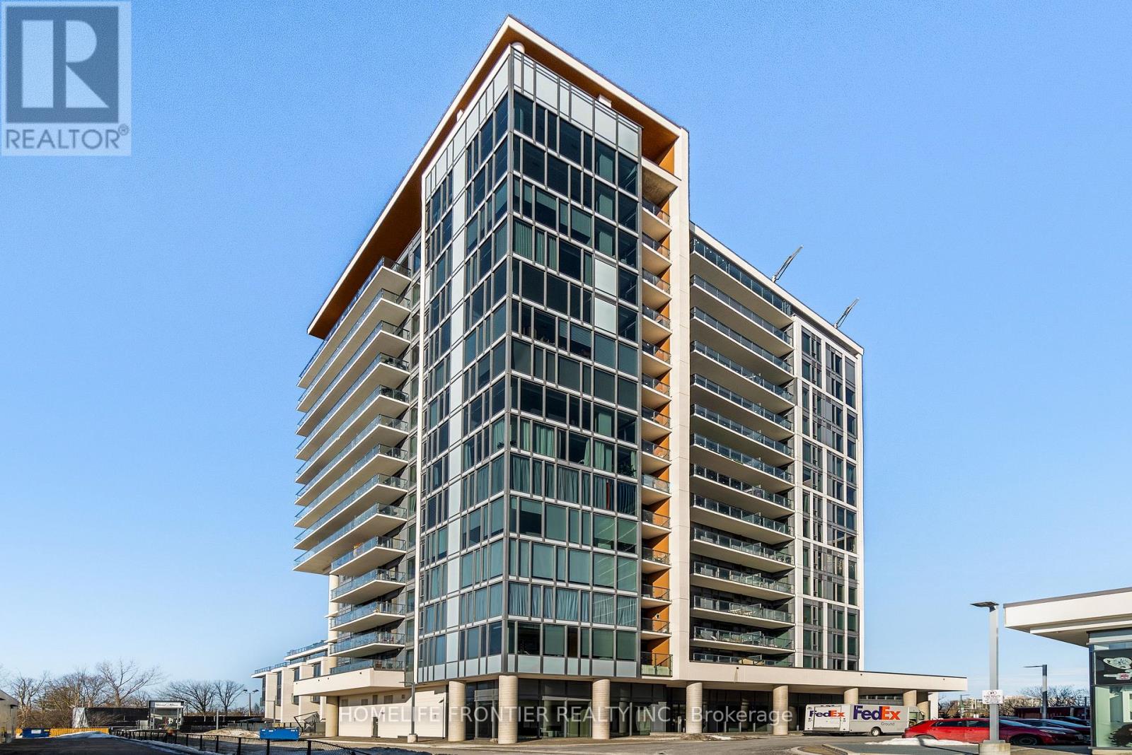 Th 102 - 9618 Yonge Street, Richmond Hill, Ontario  L4C 1V6 - Photo 23 - N12402048