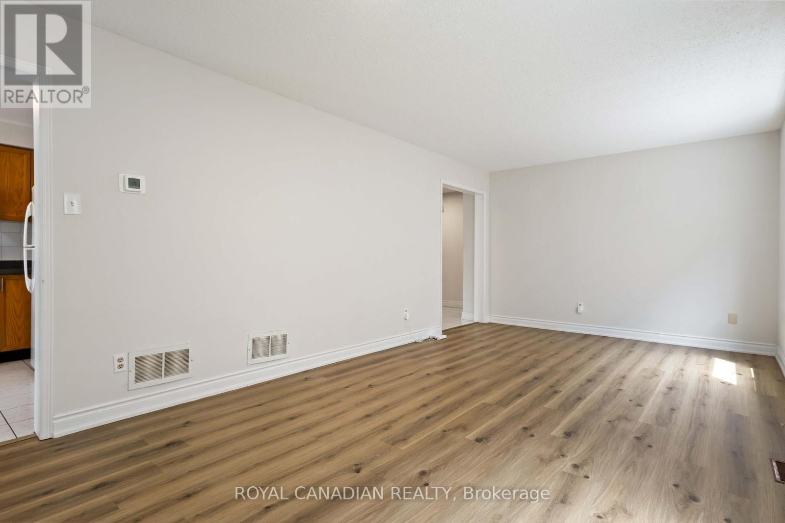 Upper - 107 Joycedale Street, Markham, Ontario  L3S 3J2 - Photo 9 - N12402050