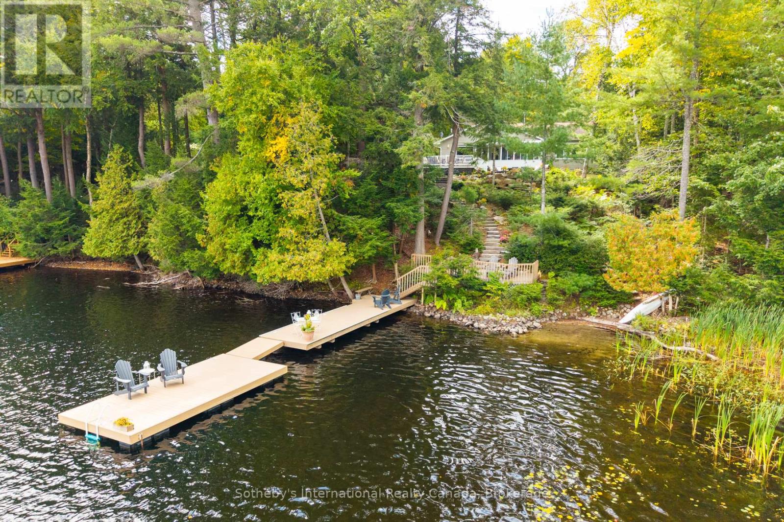 20 FISH ROCK ROAD, Huntsville, Ontario