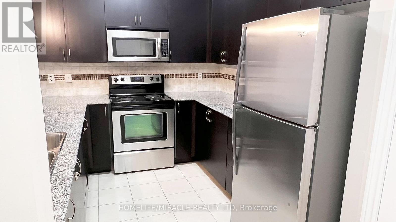 502 - 383 Main St E, Milton (Om Old Milton), Ontario  L9T 1P7 - Photo 14 - W12402045