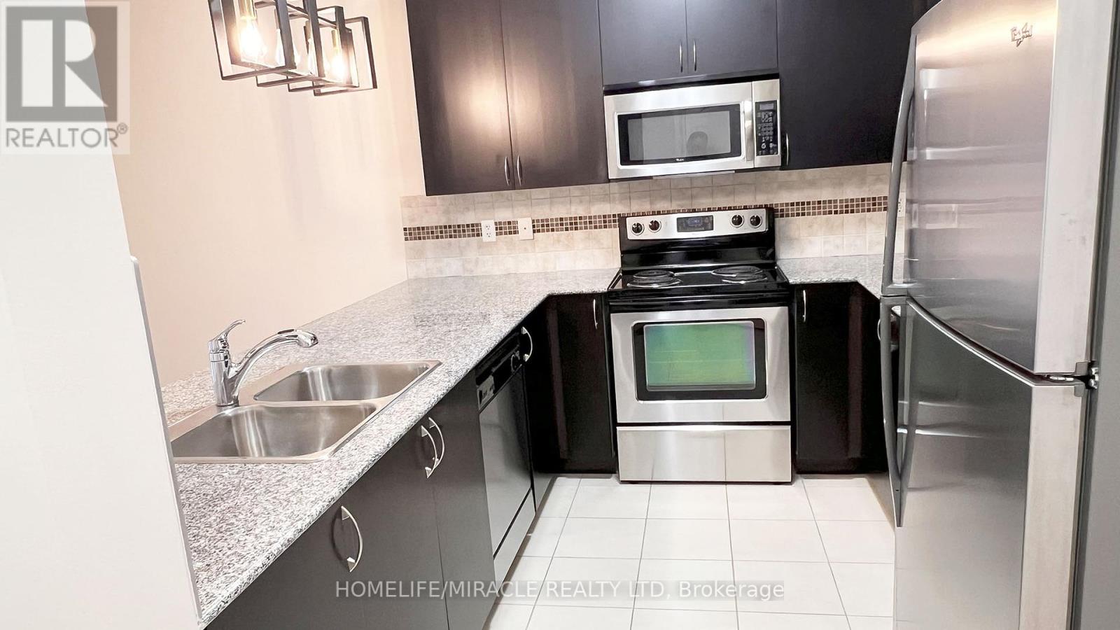502 - 383 Main St E, Milton (Om Old Milton), Ontario  L9T 1P7 - Photo 15 - W12402045