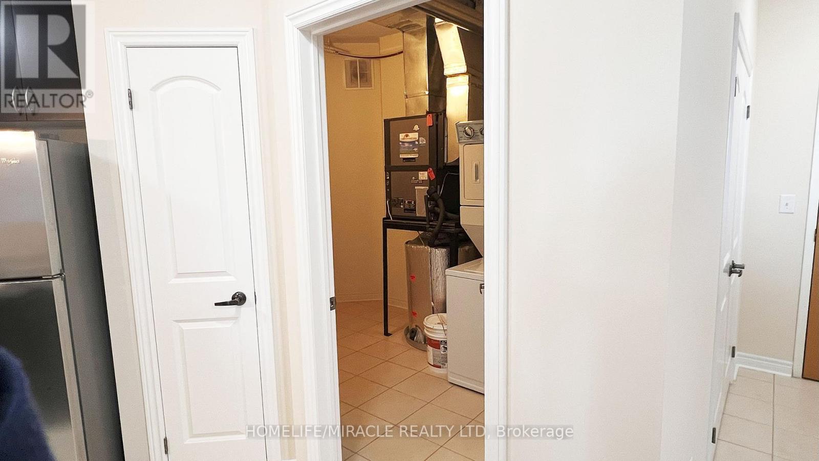 502 - 383 Main St E, Milton (Om Old Milton), Ontario  L9T 1P7 - Photo 16 - W12402045