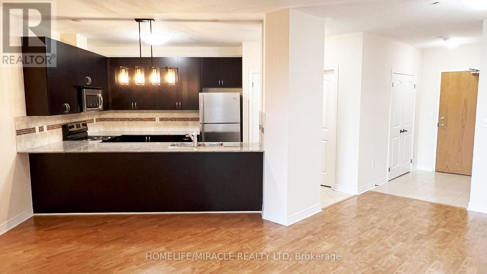 502 - 383 Main St E, Milton (Om Old Milton), Ontario  L9T 1P7 - Photo 19 - W12402045