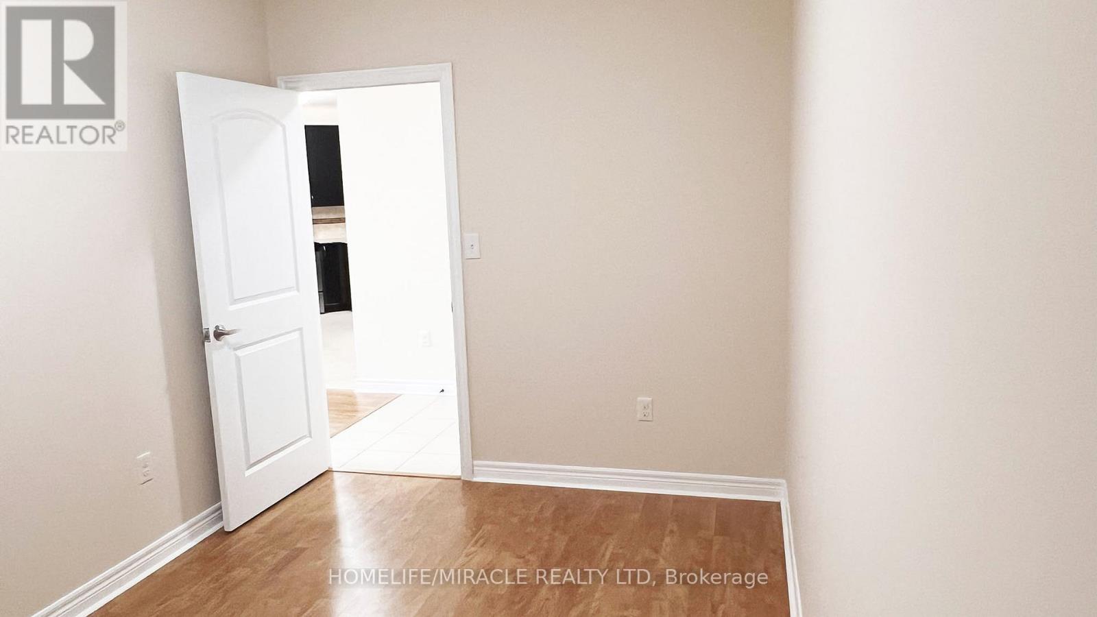 502 - 383 Main St E, Milton (Om Old Milton), Ontario  L9T 1P7 - Photo 27 - W12402045