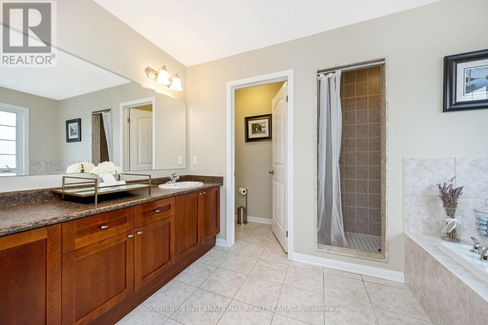 465 Cusick Circle, Milton, Ontario  L9T 0M9 - Photo 24 - W12402051