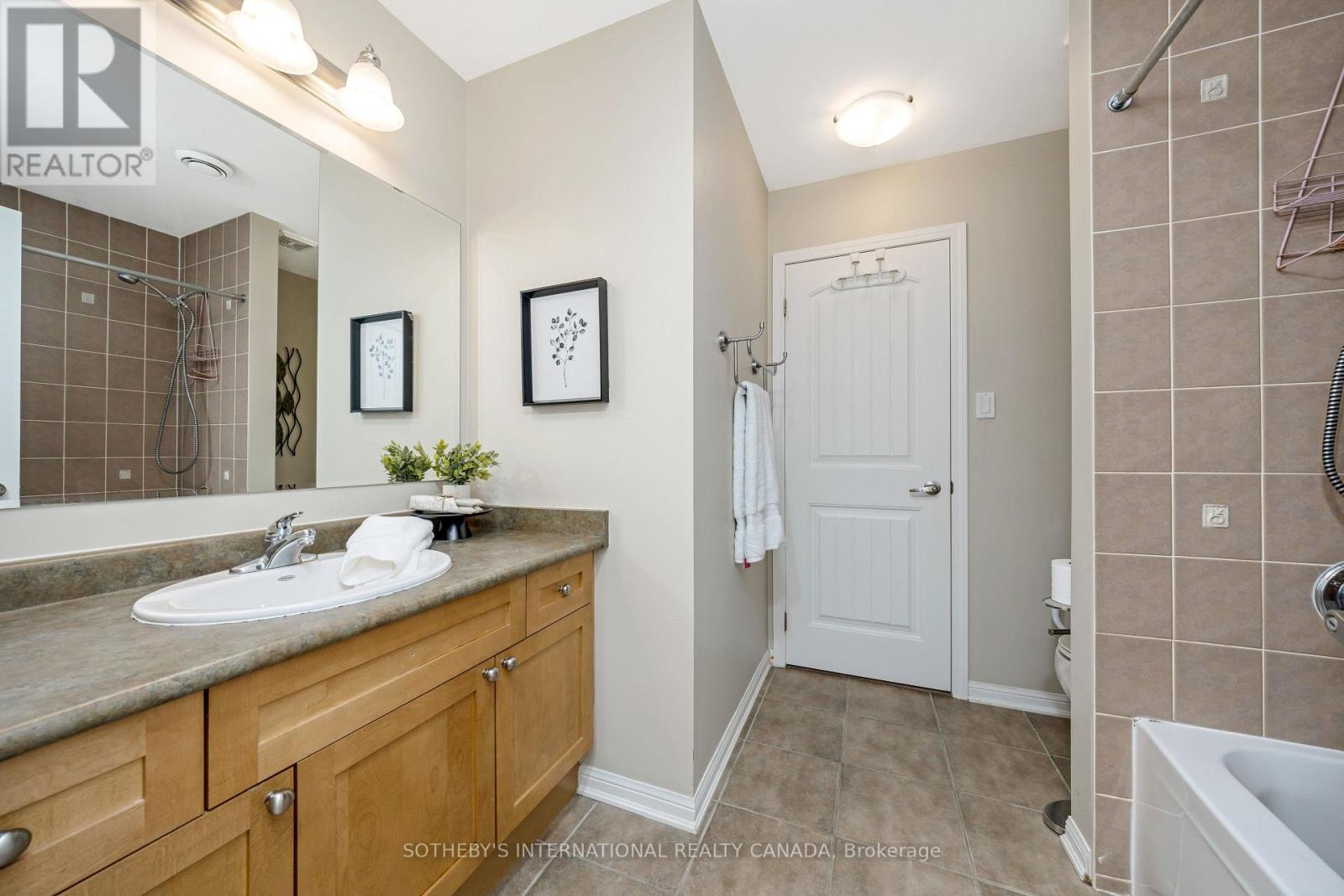 465 Cusick Circle, Milton, Ontario  L9T 0M9 - Photo 29 - W12402051
