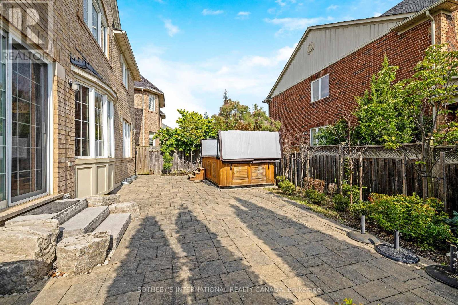 465 Cusick Circle, Milton, Ontario  L9T 0M9 - Photo 42 - W12402051
