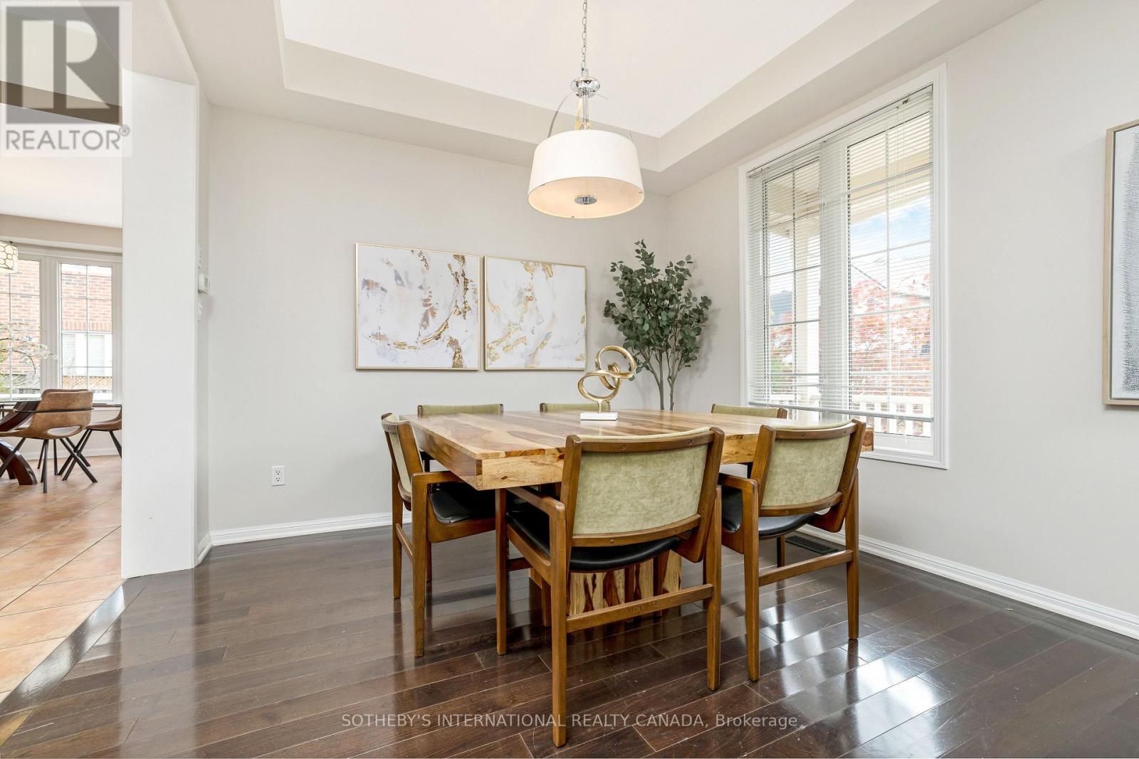465 Cusick Circle, Milton, Ontario  L9T 0M9 - Photo 8 - W12402051