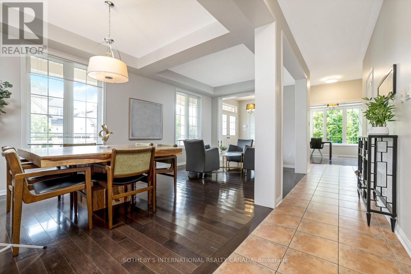 465 Cusick Circle, Milton, Ontario  L9T 0M9 - Photo 9 - W12402051