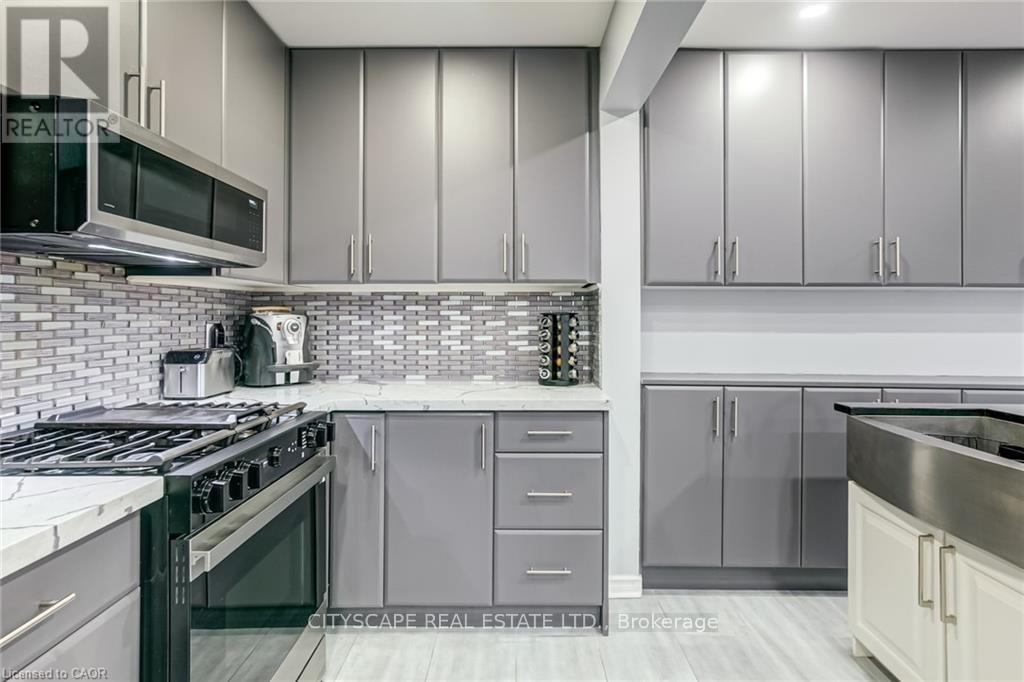17 - 30 Heslop Road, Milton (Bm Bronte Meadows), Ontario  L9T 1B3 - Photo 10 - W12402061